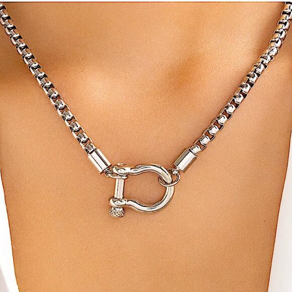 Horseshoe Silver Statement Choker Necklace, Horse D Ring - Picture 2 of 3